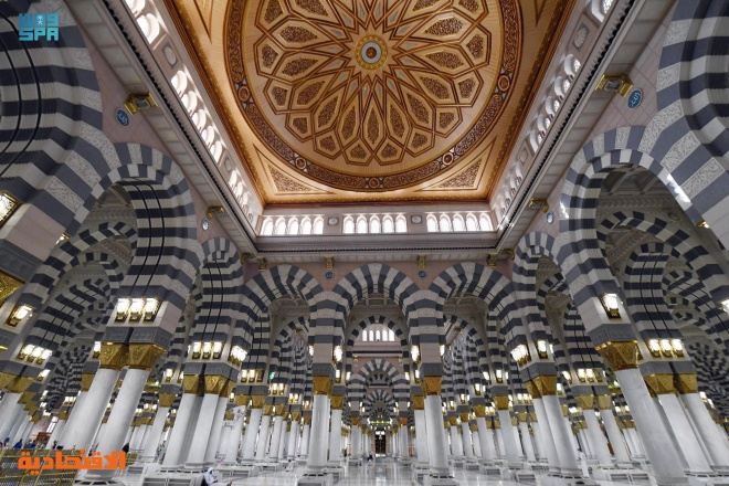170 قبة تشكل إحدى أبرز مكونات الهندسة المعمارية للمسجد النبوي