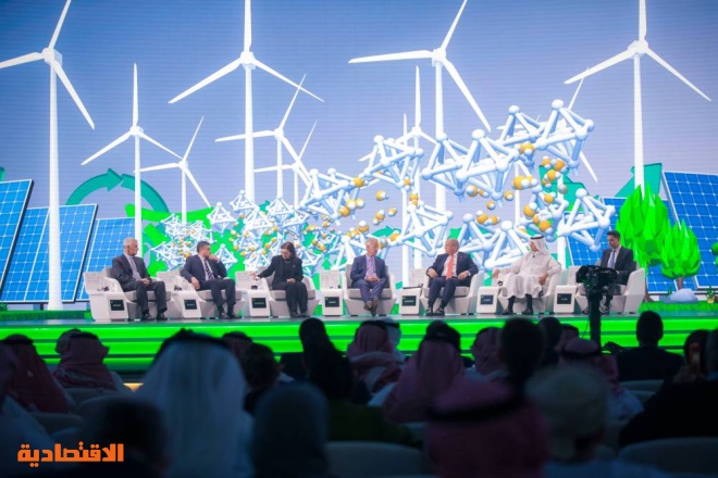 الأمير عبدالعزيز بن سلمان: إصدار استراتيجية الطاقة قريبا