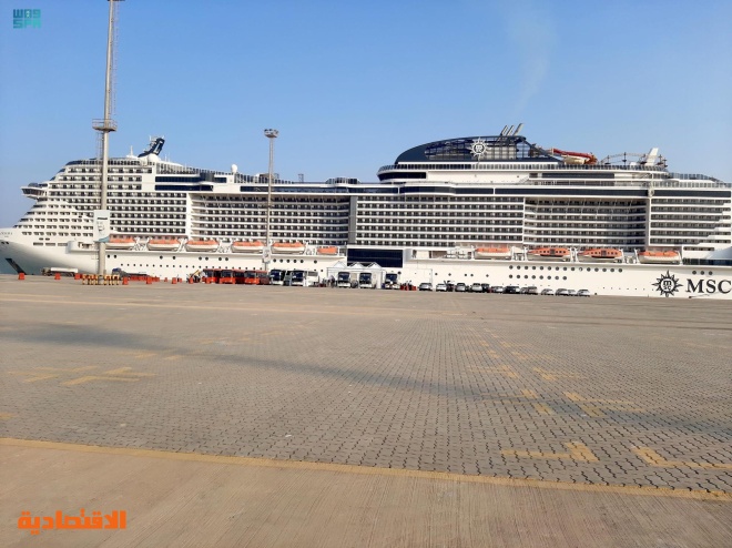 ميناء الملك عبدالله يستقبل أكبر سفينة سياحية