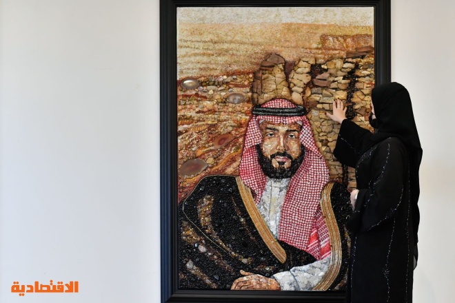 همة جبل&quot; .. لوحة فنية رسمتها أيدٍ سعودية بأكثر من مليوني قطعة | صحيفة  الاقتصادية
