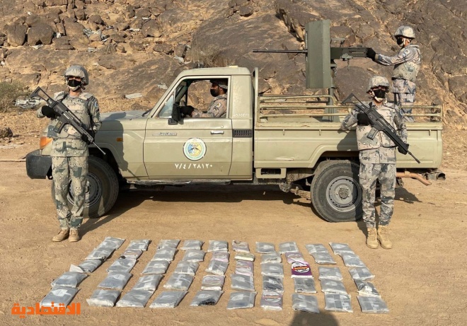 حرس الحدود يحبط تهريب 700 ألف من أقراص "إمفيتامين" وطنين من الحشيش المخدر
