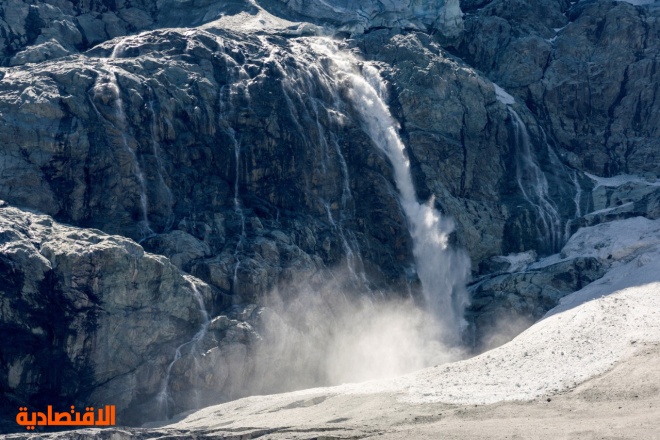 سرعة ذوبان الأنهر الجليدية في سويسرا تحطم الأرقام القياسية خلال 2022