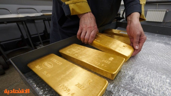 الذهب هبط 0.5% منذ بداية الأسبوع وارتفع 0.3% بالمعاملات الفورية