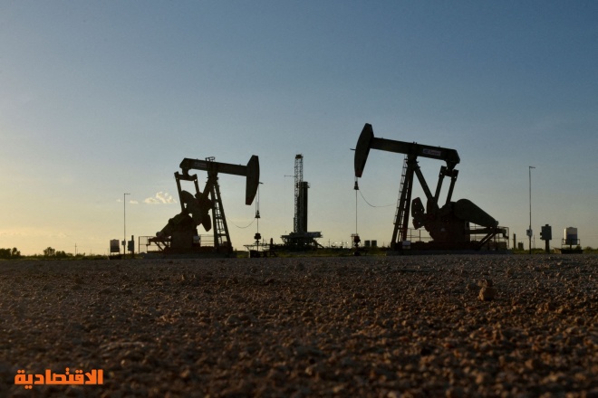النفط يرتفع 1.3% عند التسوية بدعم تقرير "أوبك"