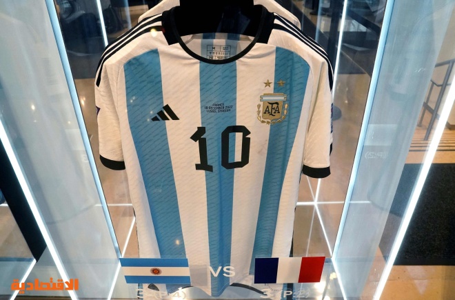 6 قمصان لميسي بكأس العالم 2022 في مزاد مفتوح