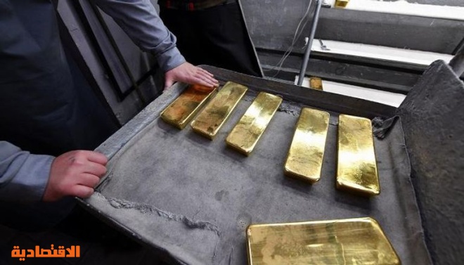 الذهب يرتفع وسط تراجع الدولار وعوائد السندات 