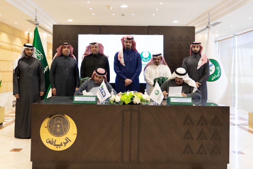 بعد ارتدائه ميسي .. مبيعات البشت تقفز من 8 إلى 150 يوميا في سوق واقف 