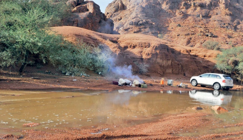 أمطار غزيرة وبرد
على حائل