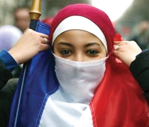 ضواحي باريس .. رهان «داعش» ومأزق «النخبة» الفرنسية
