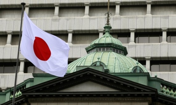 محافظ البنك المركزي الياباني يطالب بزيادة الأجور للتغلب على الكساد الاقتصادي
