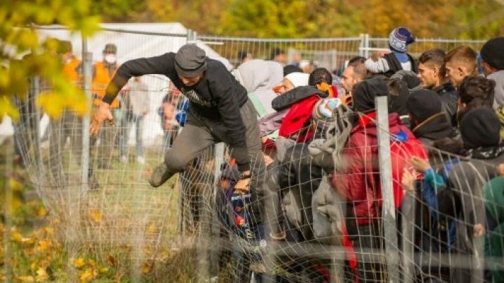 الاتحاد الأوروبي يمنح تركيا 3 مليارات يورو للحد من اللاجئين