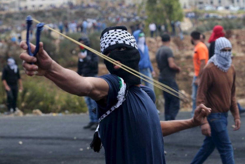 استشهاد فلسطيني وإصابة 25 خلال مواجهات في قطاع غزة