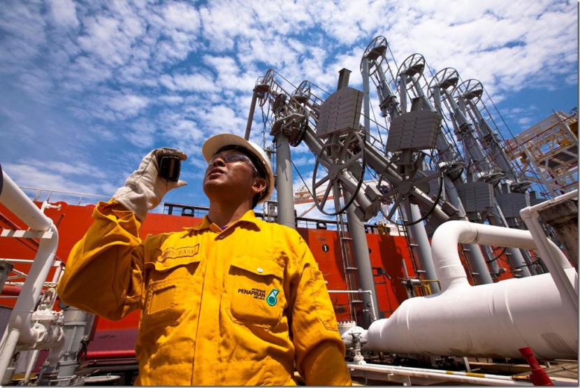 شركات نفط وغاز إندونيسيا تتوقع أن يقل انتاجها في 2016