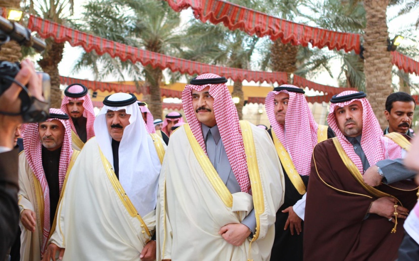 قصة مصورة: نادي الفروسية يقيم حفل السباق الكبير على كؤوس ملوك المملكة السابقين