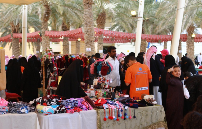 قصة مصورة: نادي الفروسية يقيم حفل السباق الكبير على كؤوس ملوك المملكة السابقين