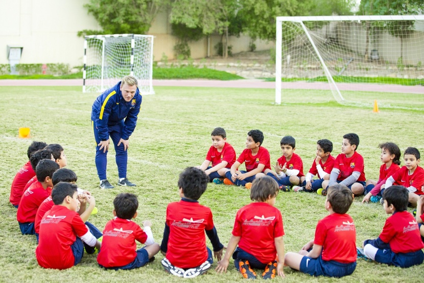 انطلاق أولى تدريبات مدرسة برشلونة في الرياض