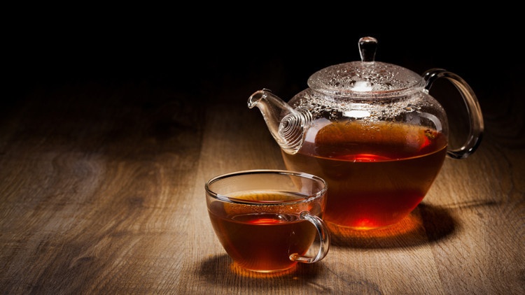 دراسة : الشاي يحمي عظام المسنين من الكسر