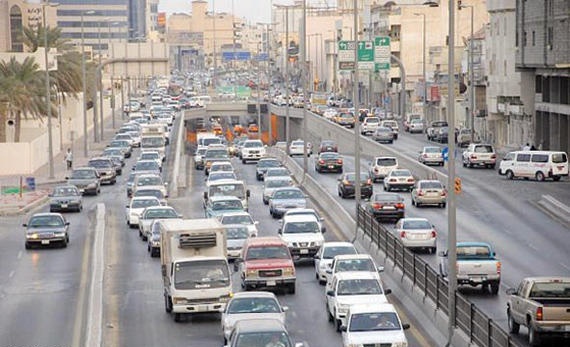 69 % من السائقين في السعودية يستخدمون جوالاتهم أثناء القيادة