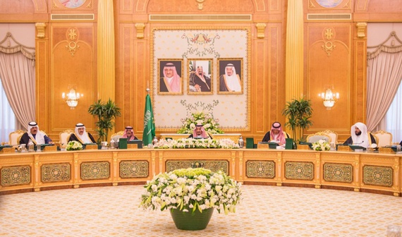 السعودية : "حزب الله" سلب إرادة حكومة لبنان .. ونقدر مواقف بعض مسؤوليها