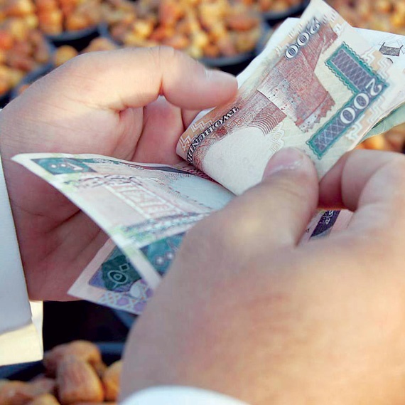 «النفقة» من الحقوق الثابتة للزوجة