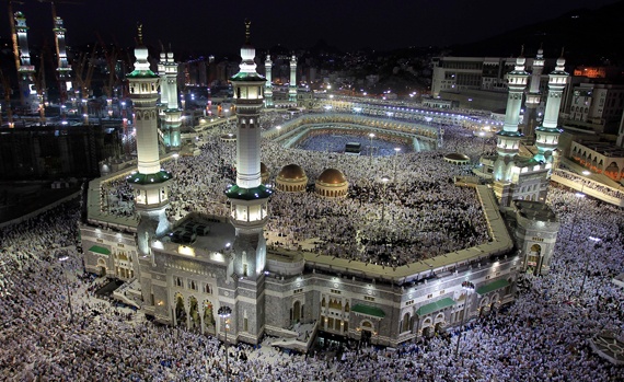 دول الخليج : نحذر إيران من تسييس الحج
