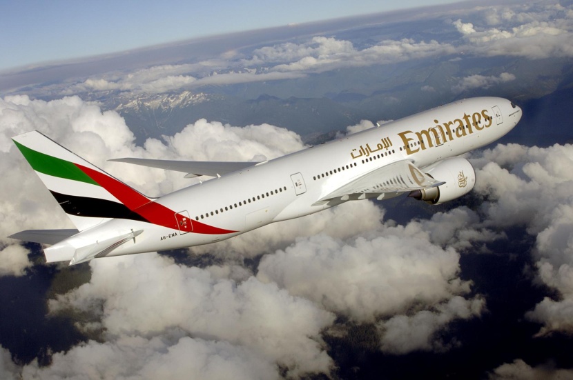 صيني يتسلل إلى طائرة إماراتية ويصل إلى دبي "بحثا عن الثراء"