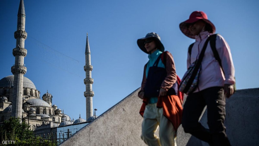 أكبر انخفاض بعدد السياح إلى تركيا في 22 عاما