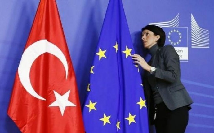 الاتحاد الأوروبي يفتح بندا إضافيا من بنود التفاوض مع تركيا