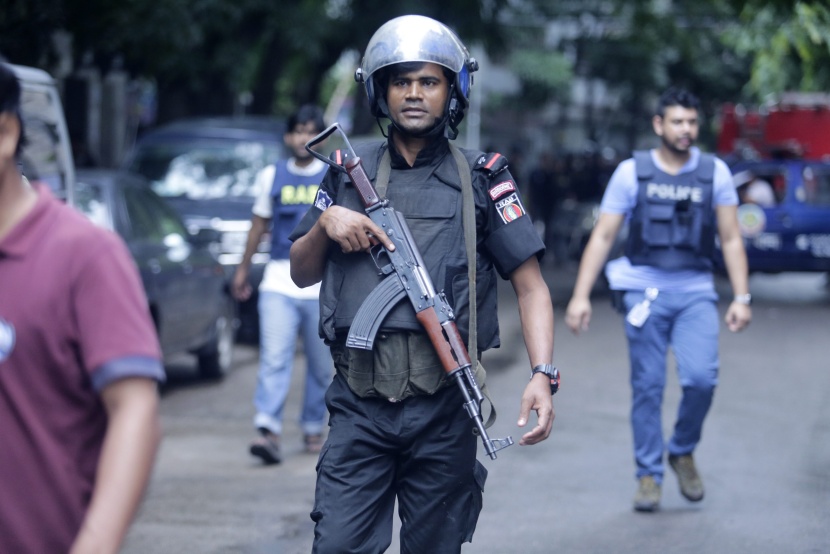 بنجلادش: انتهاء عملية تحرير الرهائن بمطعم في العاصمة 'دكا' ومقتل جميع الإرهابيين