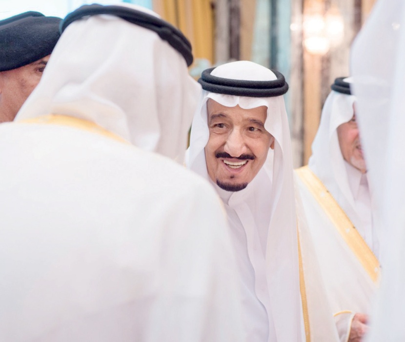 الملك سلمان يستقبل المهنئين بعيد الفطر
