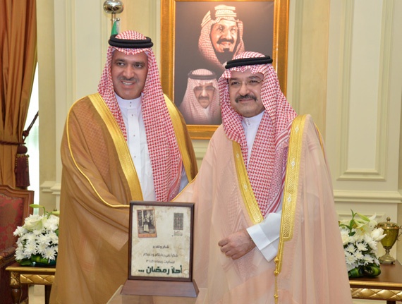 محافظ جدة يكرم البنك الأهلي لدعمه «جدة التاريخية»