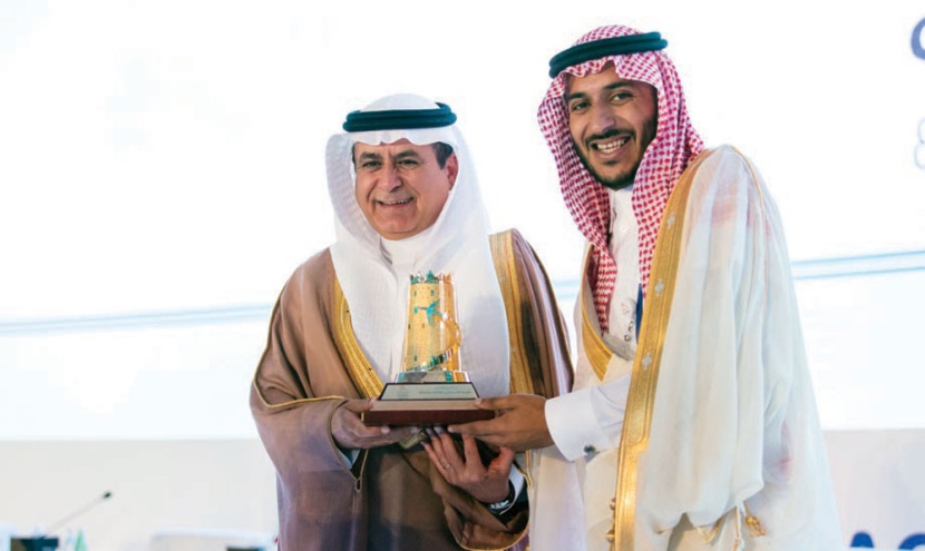 وزير النقل يكرم الشركة العربية السعودية للتعهدات الفنية