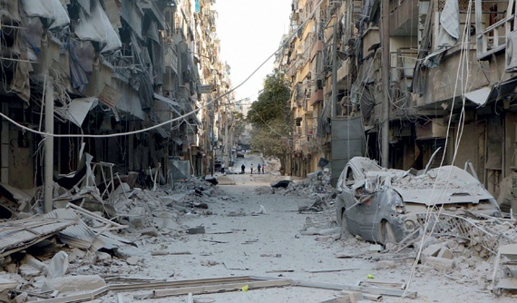 مقتل 25 مدنيا بغارات للطيران الروسي والسوري على حلب الشرقية