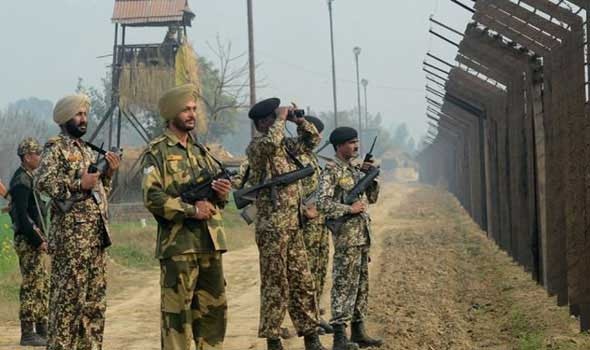 القوات الهندية والباكستانية تتبادلان إطلاق النار مجددا في كشمير