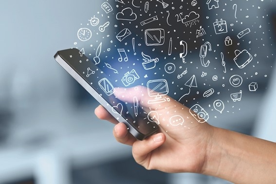 منطقة الخليج الثانية عالمياً في التجارة الإلكترونية عبر الهواتف الذكية