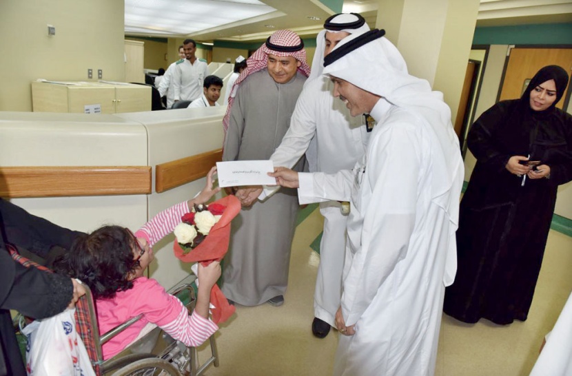 وفد من منسوبي «السعودية للكهرباء» يزور مستشفى جامعة الملك عبدالعزيز