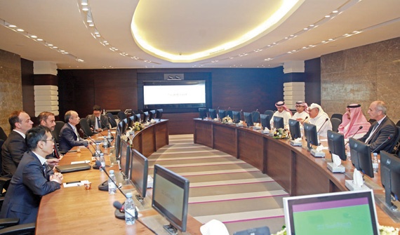 رئيس شركة سوفت بنك اليابانية يزور STC ويلتقى البياري