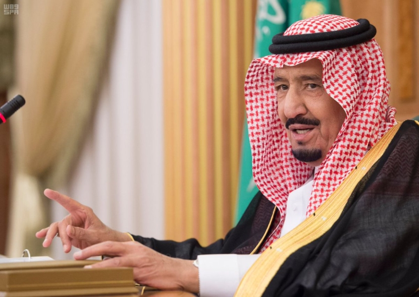 الملك يرأس اجتماع أمناء مكتبة الملك فهد الوطنية