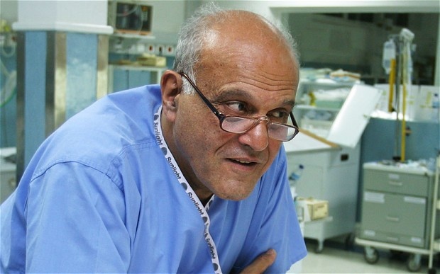 الجراح المصري الشهير مجدي يعقوب يعتزم بناء مدينة طبية عالمية لأمراض القلب في أسوان
