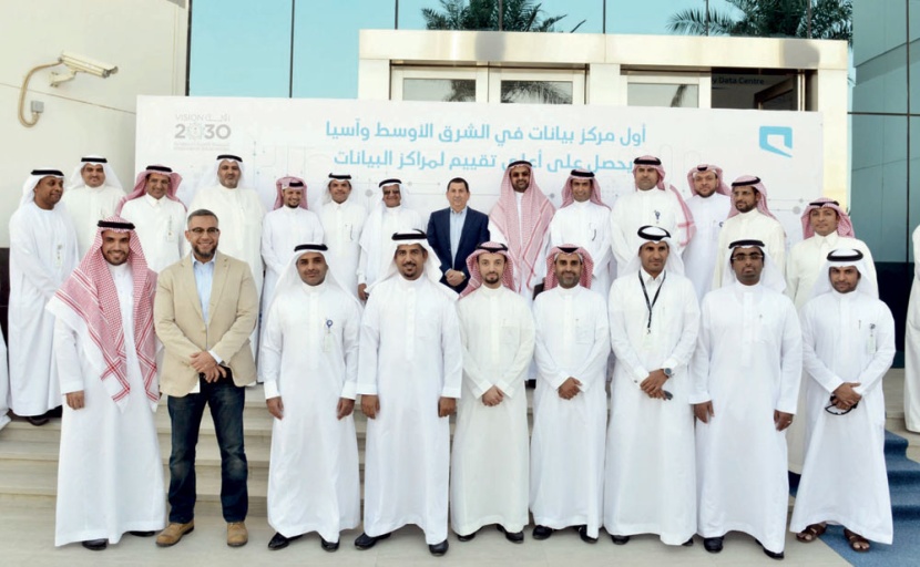 وزير الاتصالات وتقنية المعلومات يطلع على إمكانات «موبايلي» التي تدعم «رؤية المملكة 2030»