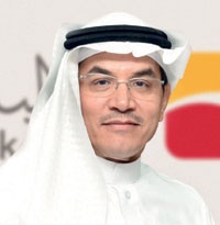 «البلاد» يقدم خدماته في مطار الأمير محمد بن عبد العزيز الدولي
