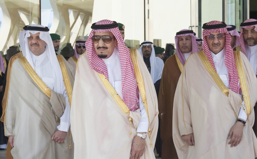 الملك يدشن مشاريع بترولية بقيمة 160 مليارا ومركز الملك عبدالعزيز الثقافي