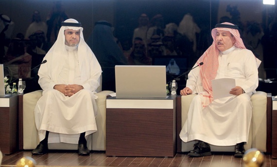 وزير التعليم: فصلنا معلمين وإداريين لـ «عنصريتهم» وإساءتهم إلى الوحدة الوطنية والتعايش
