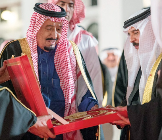 مباحثات سعودية - بحرينية .. وحفل استقبال رسمي للملك