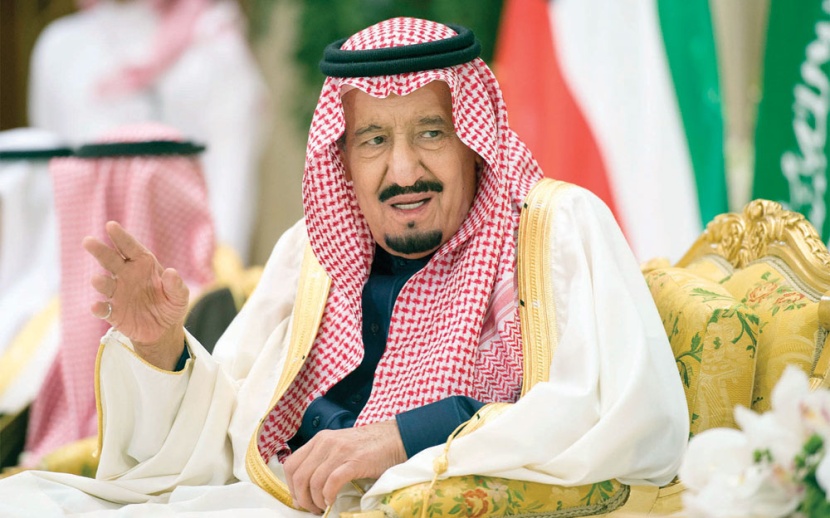 خادم الحرمين يشرف مأدبة غداء أقامها ولي عهد الكويت