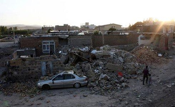 زلزال بقوة 5.1 درجة علي مقياس ريختر يضرب جنوب ايران