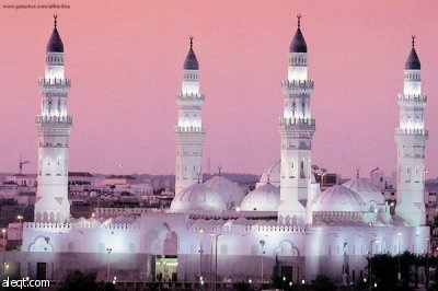قباء .. هو أول مسجد بني في الإسلام وأسس على التقوى