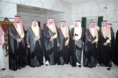 القحطاني المشرف على مكتب وزير النقل يحتفل بزواج نجله