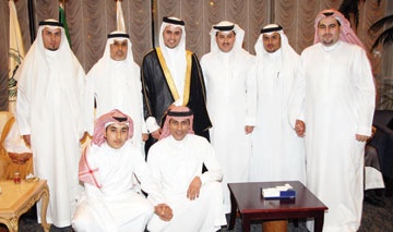 العريني يحتفل بزفافه