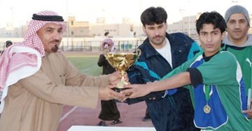 4 أسماء في "الشعلة" مرشحة للانضمام للمنتخب السعودي للشباب